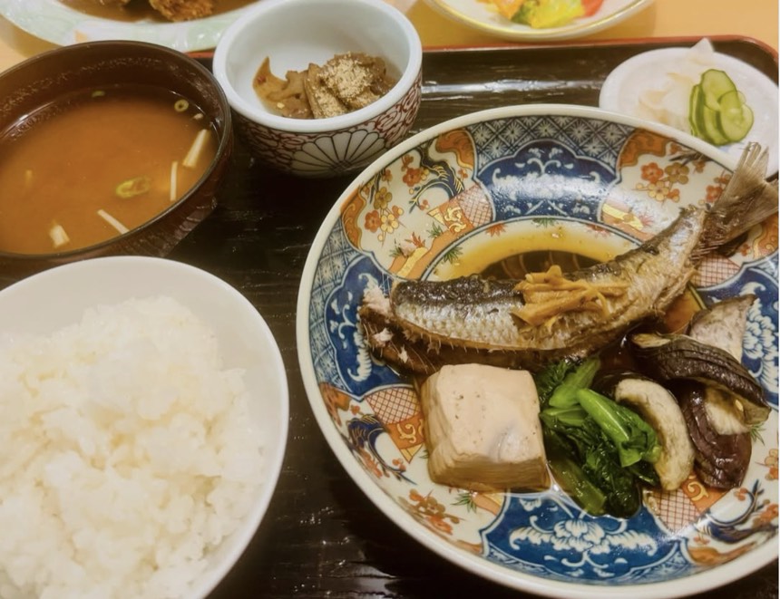 食事の店 べんけいのお魚定食(一例)
